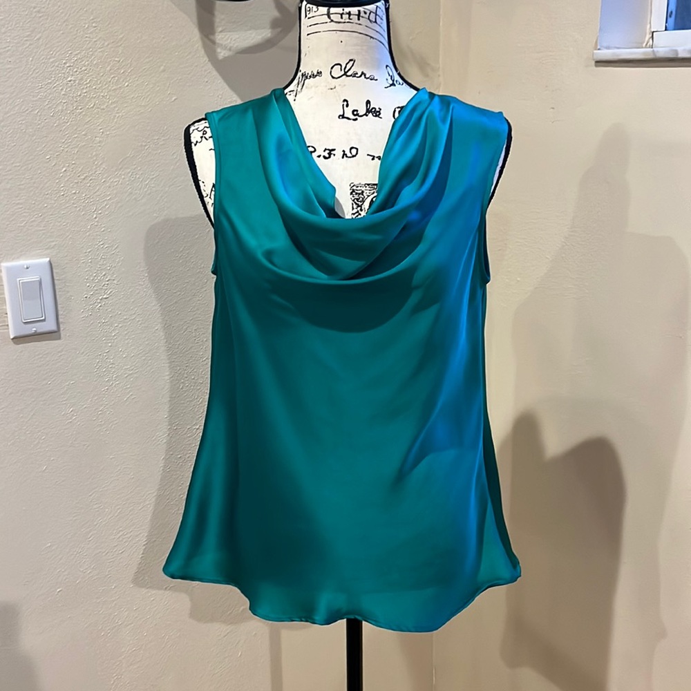 Kasper Emerald Green Sleeveless Blouse